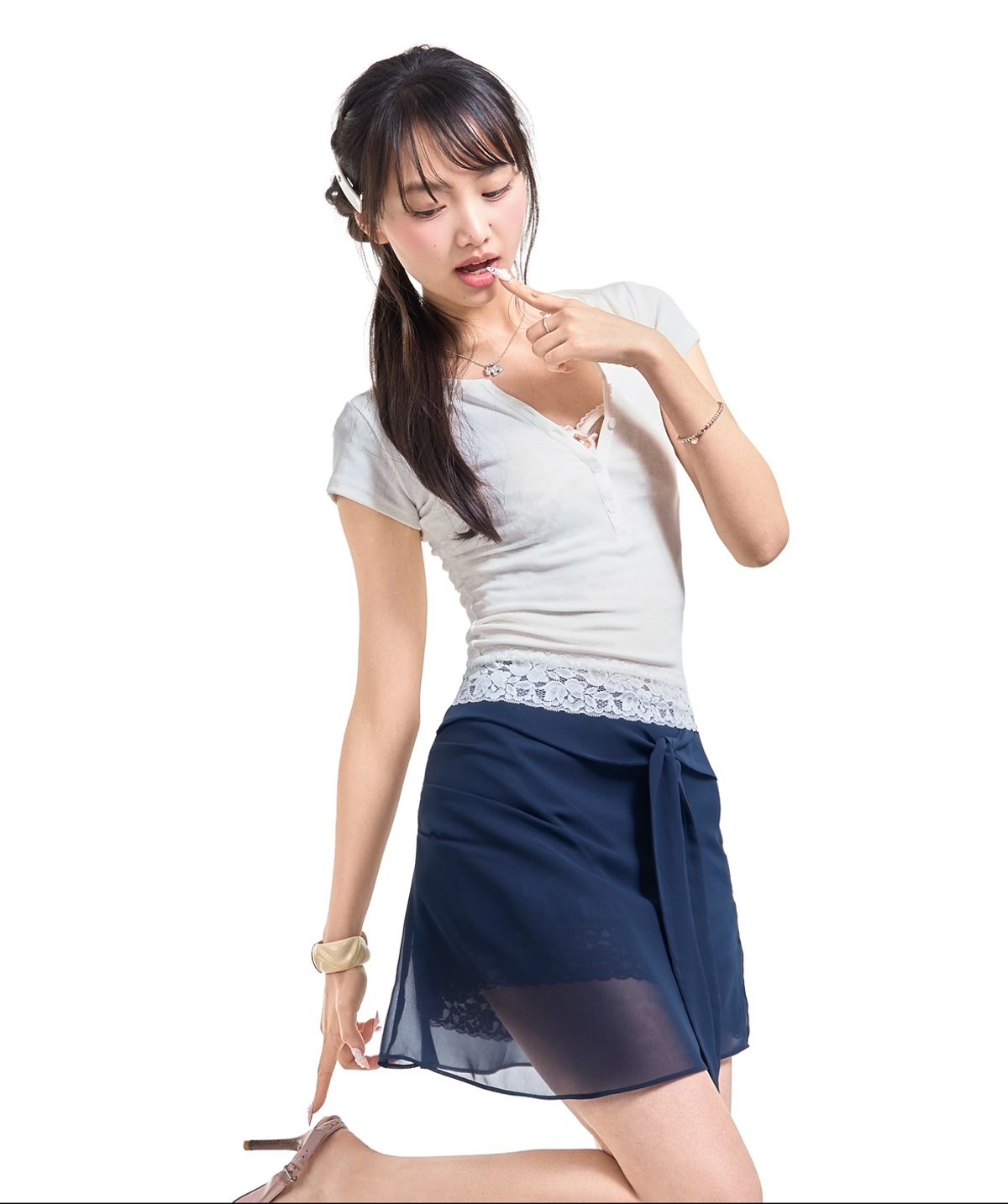 포어링(FORUSRING) Baby powder lace tee (white)