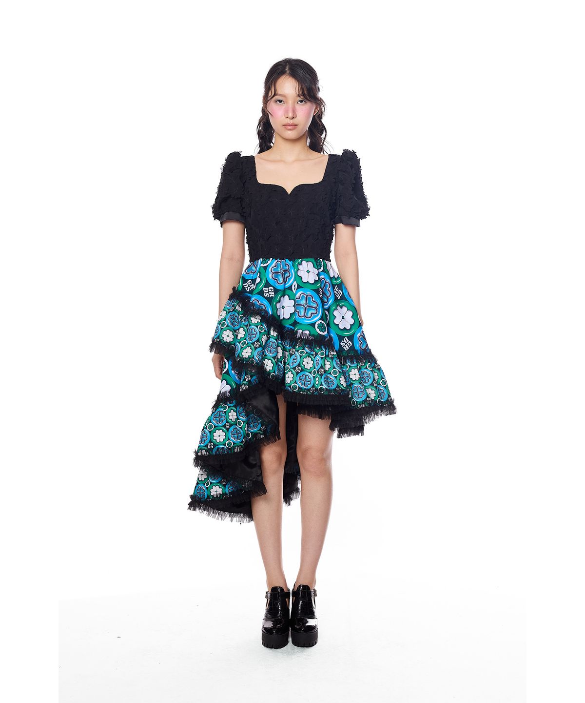 그리디어스(GREEDILOUS) Signature Floral Puff-Sleeve Dress