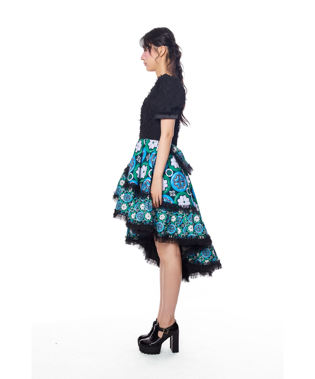 그리디어스(GREEDILOUS) Signature Floral Puff-Sleeve Dress