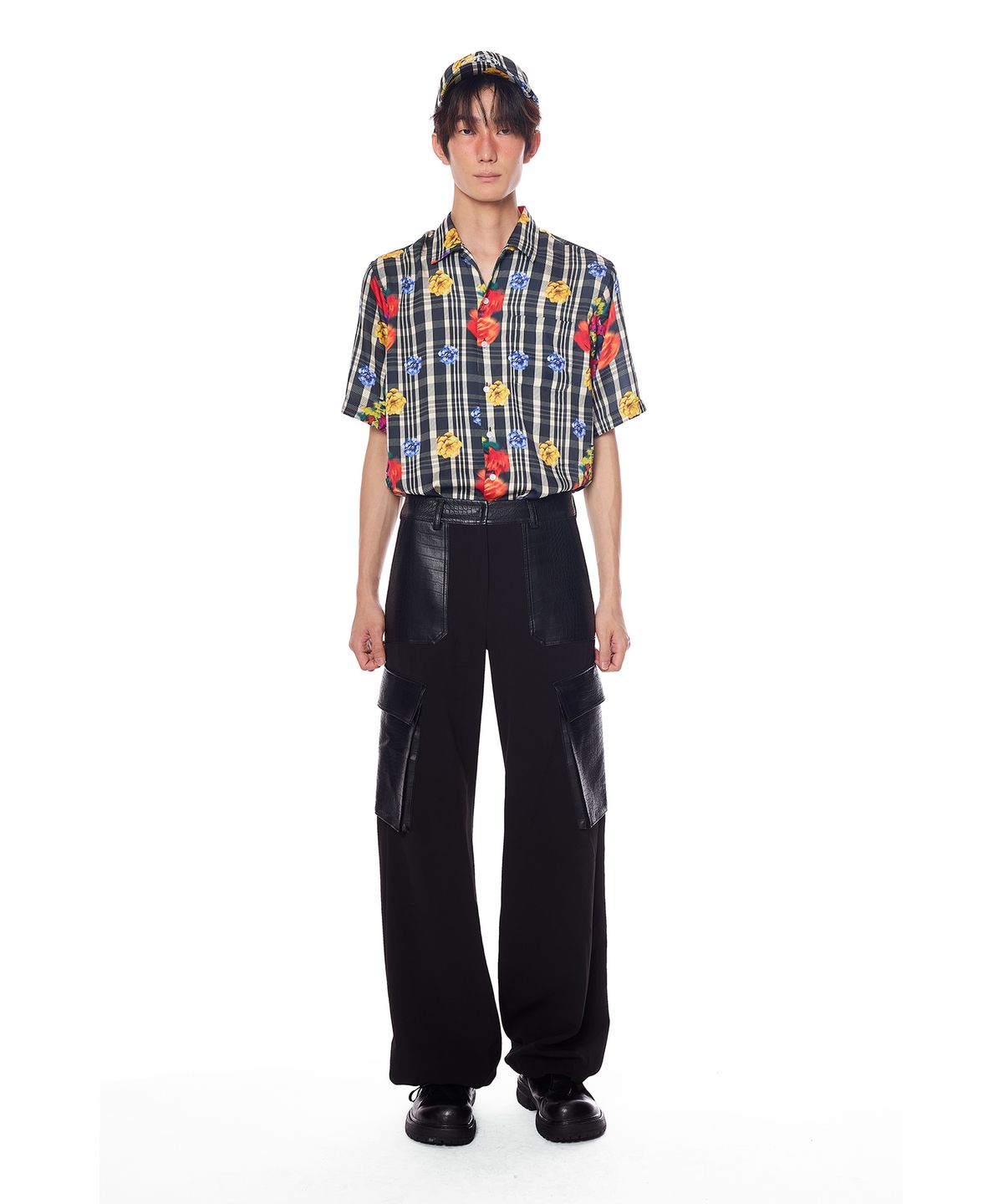 그리디어스(GREEDILOUS) Faux Leather Cargo Pants