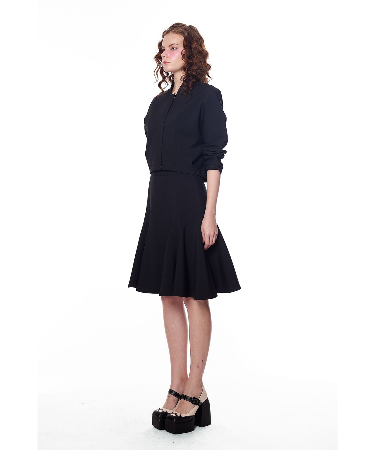 그리디어스(GREEDILOUS) Side seam ruffle midi skirt