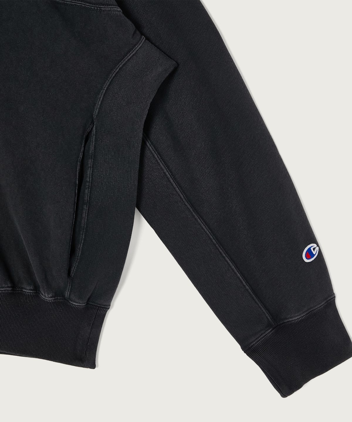 챔피온(CHAMPION) 챔피온 X 엔할리우드 리버서블 스웨트 블루종 Off Black