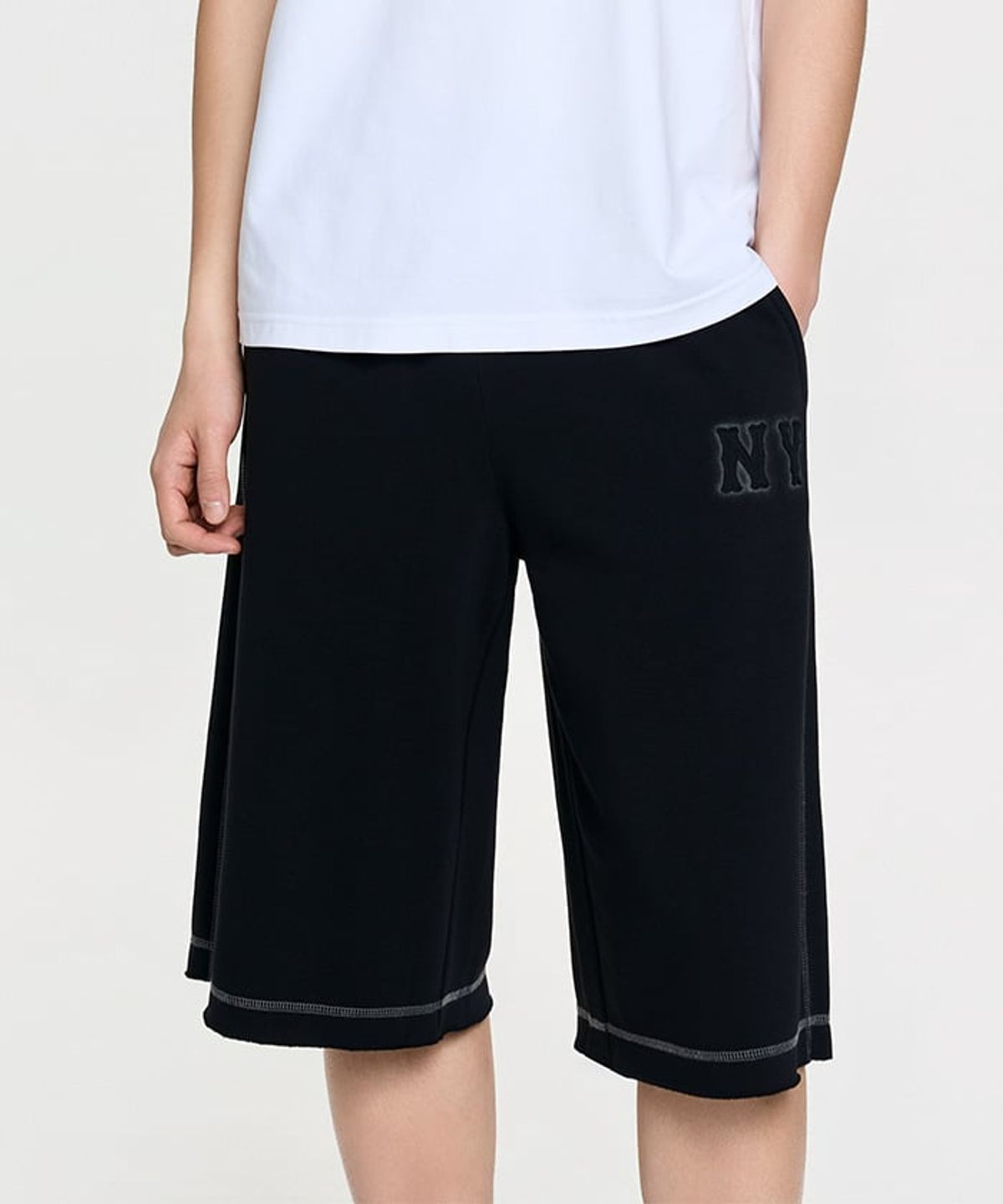 엠엘비(MLB) 베이직 빈티지 스티치 쿠퍼스 버뮤다 팬츠 NY (Black)