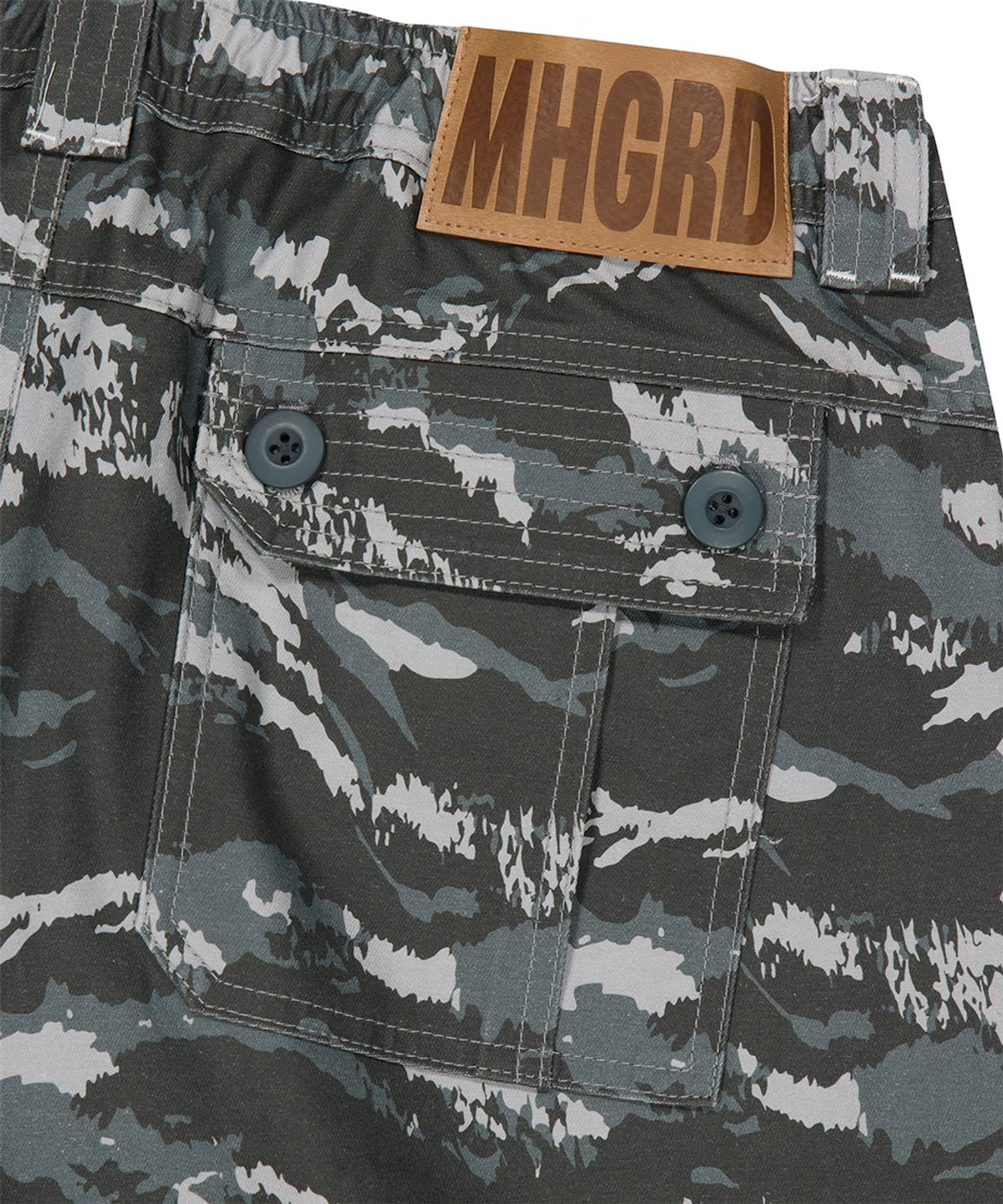 마하그리드(MAHAGRID) UTILITY CARGO CAMO SHORTS CHARCOAL(MG2GMMPA61A)