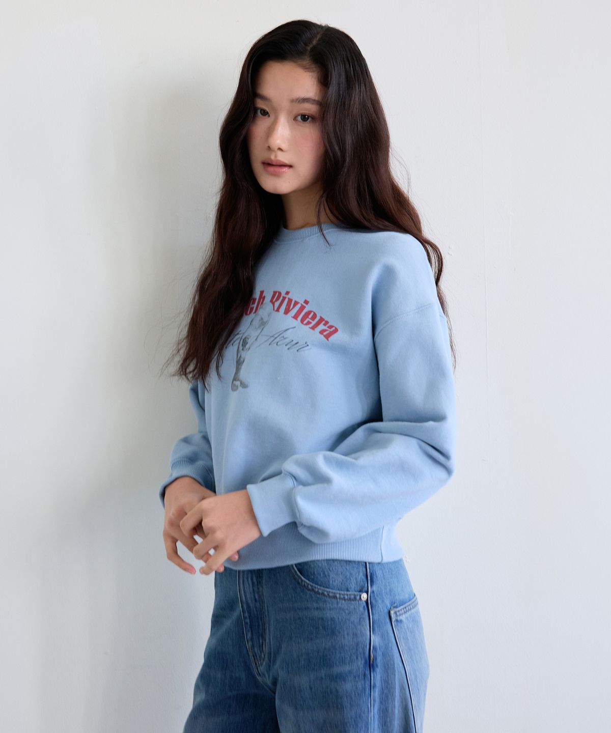 더엘로(THEELO) 그래픽 프린트 크루넥 스웻셔츠 (Light Blue)