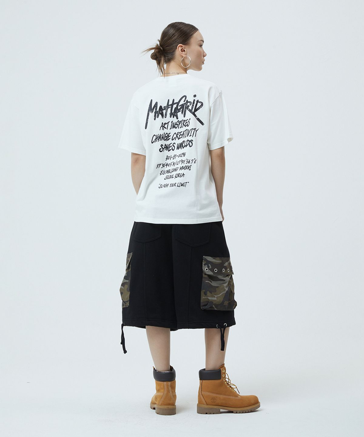마하그리드(MAHAGRID) PIGMENT GRAFFITI LOGO TEE IVORY(MG2GMMT507A)