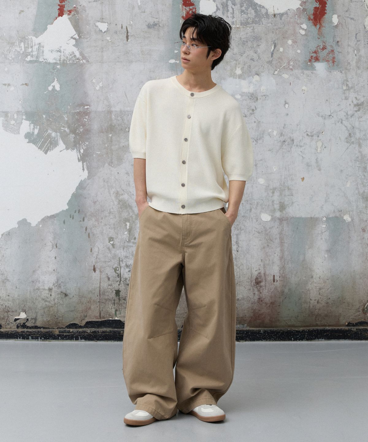 에이지오디(AGOD) 솔리드 하프 니트 가디건 [아이보리]
