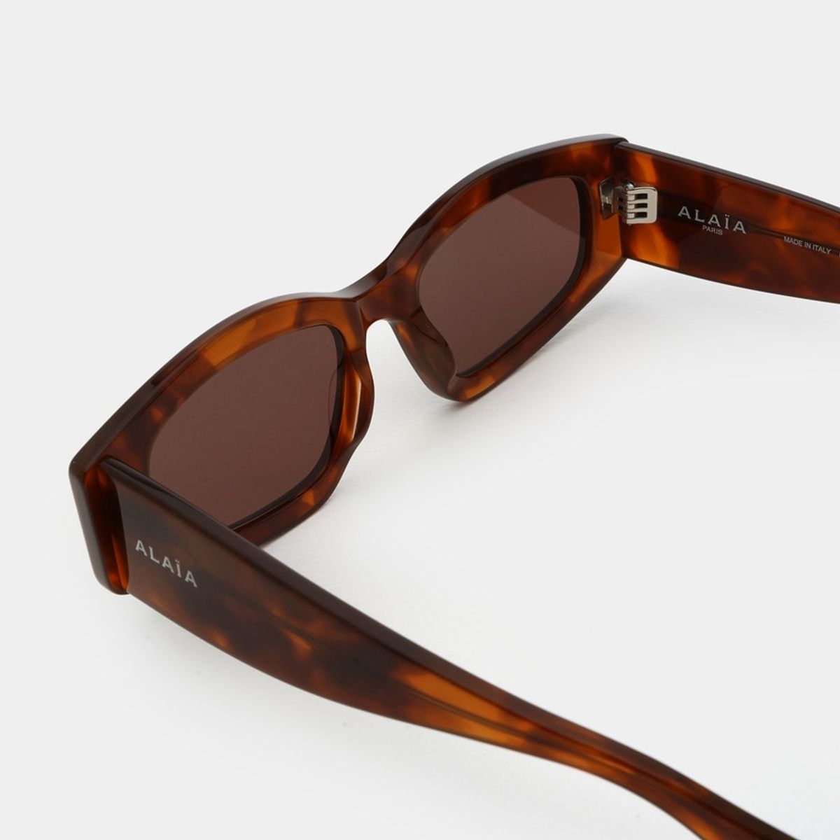 알라이아 아이웨어(ALAIA EYEWEAR) AA0079S 002