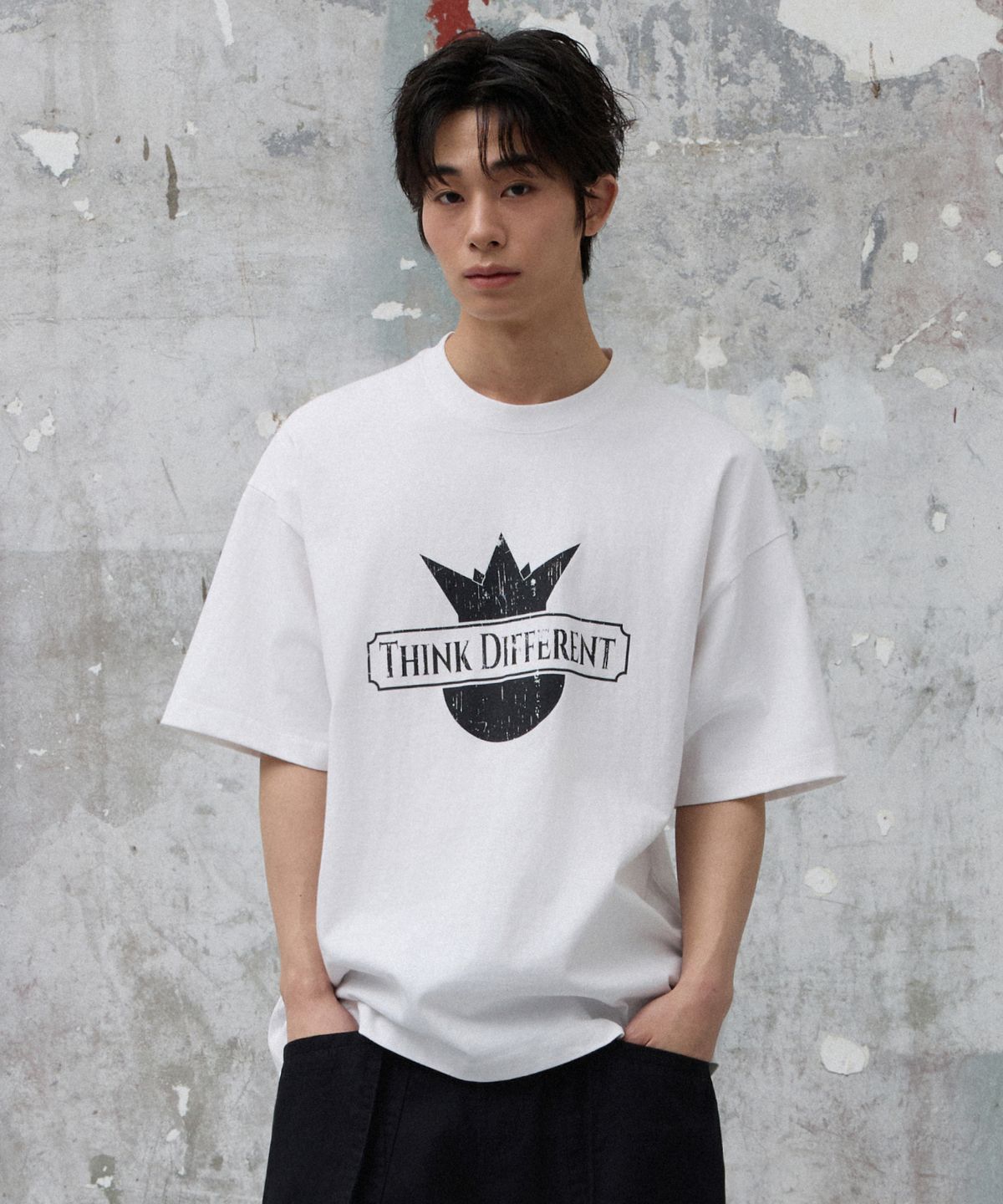 에이지오디(AGOD) TD 트로피컬 로고 하프 티셔츠 [화이트]