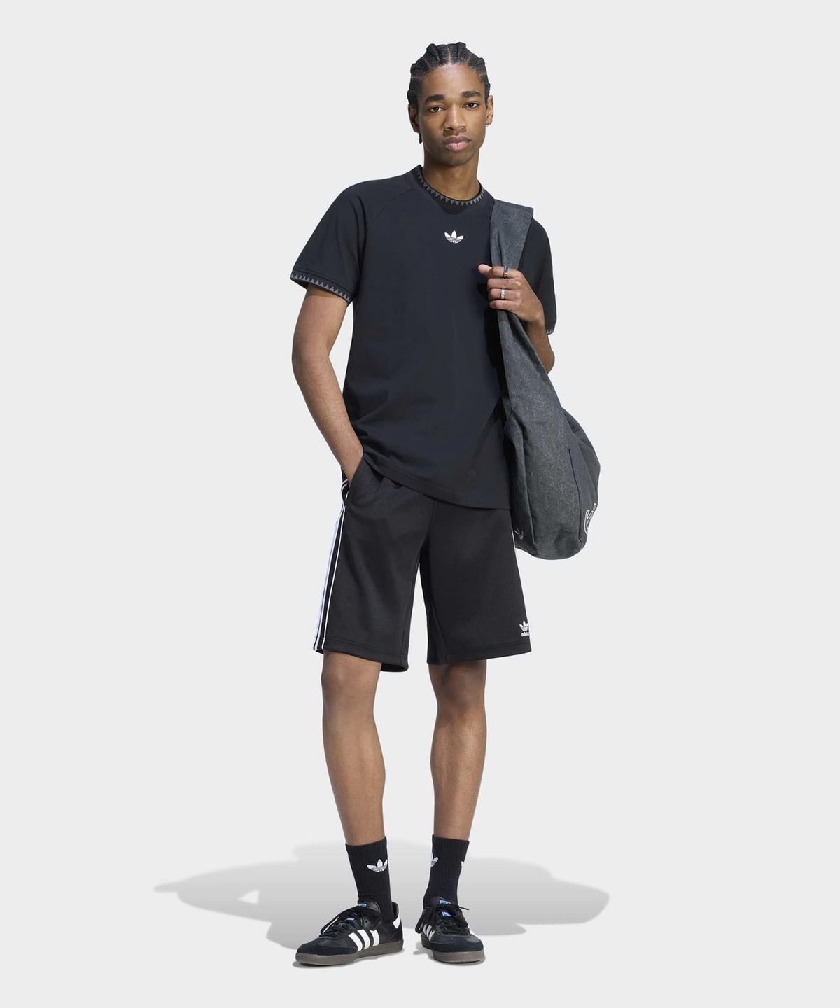 아디다스(ADIDAS) 슈퍼스타 숏 팬츠 - 블랙:화이트 / KW3551