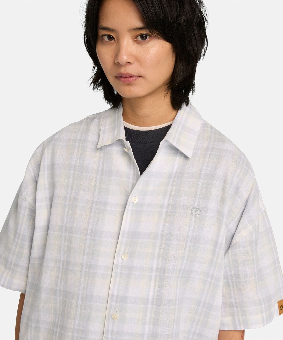 팀버랜드(TIMBERLAND) [Tokyo Design Collective] 선염 플래드 반소매 셔츠 - 그레이 던 / 0YH3R-A7E