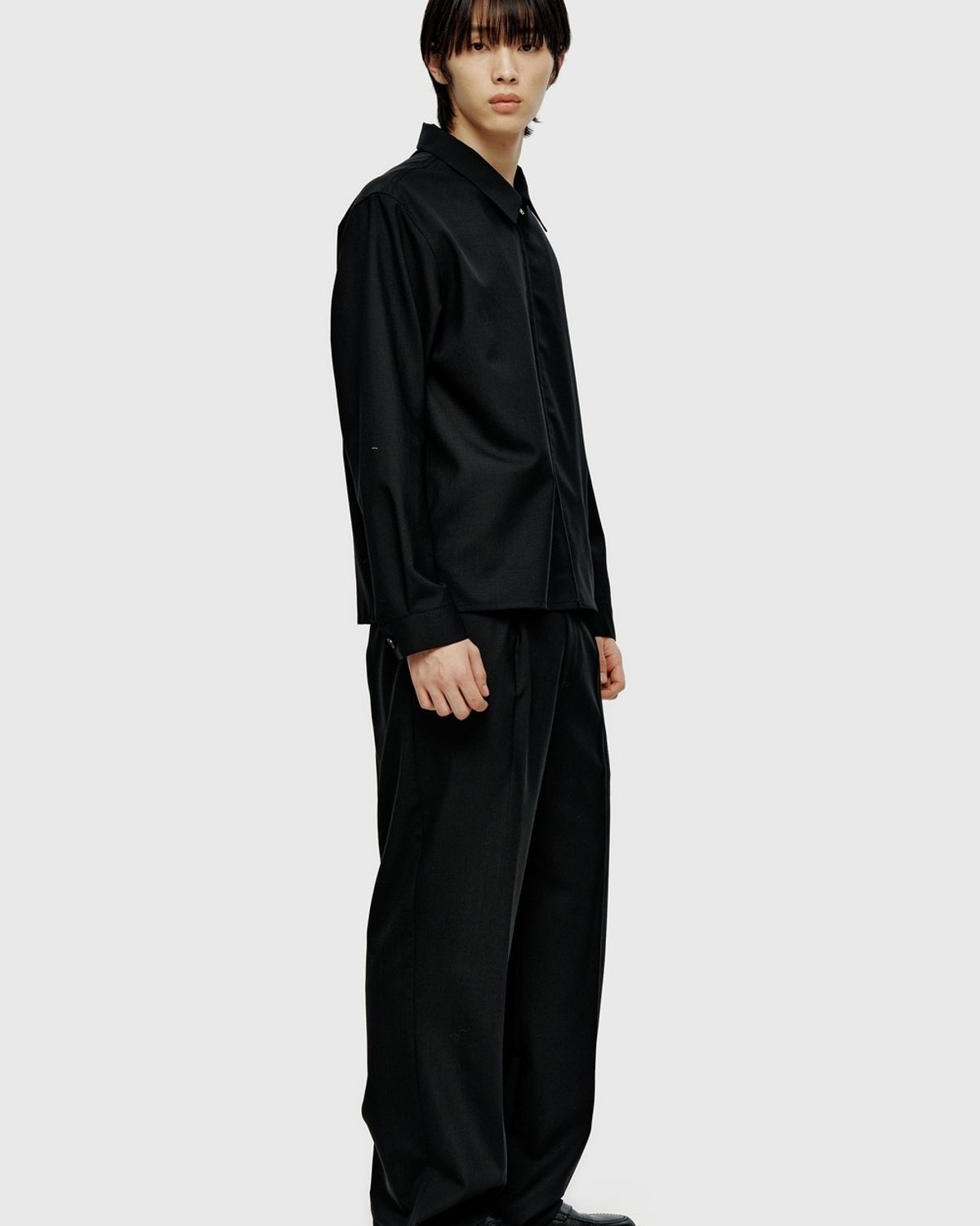 유스(YOUTH) Fine Wool Waist Line Pants - Black