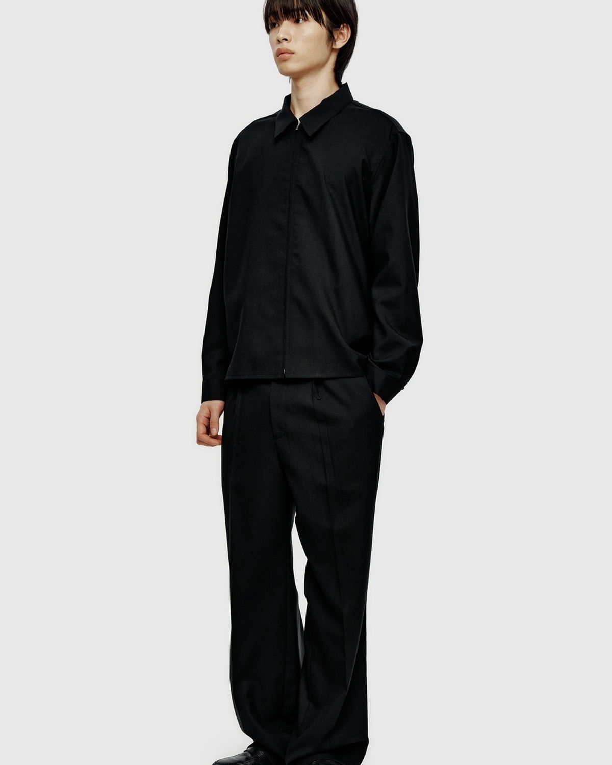 유스(YOUTH) Fine Wool Zipped Shirt - Black
