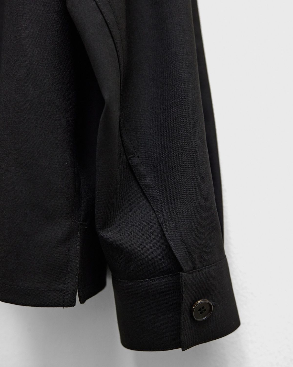 유스(YOUTH) Fine Wool Zipped Shirt - Black
