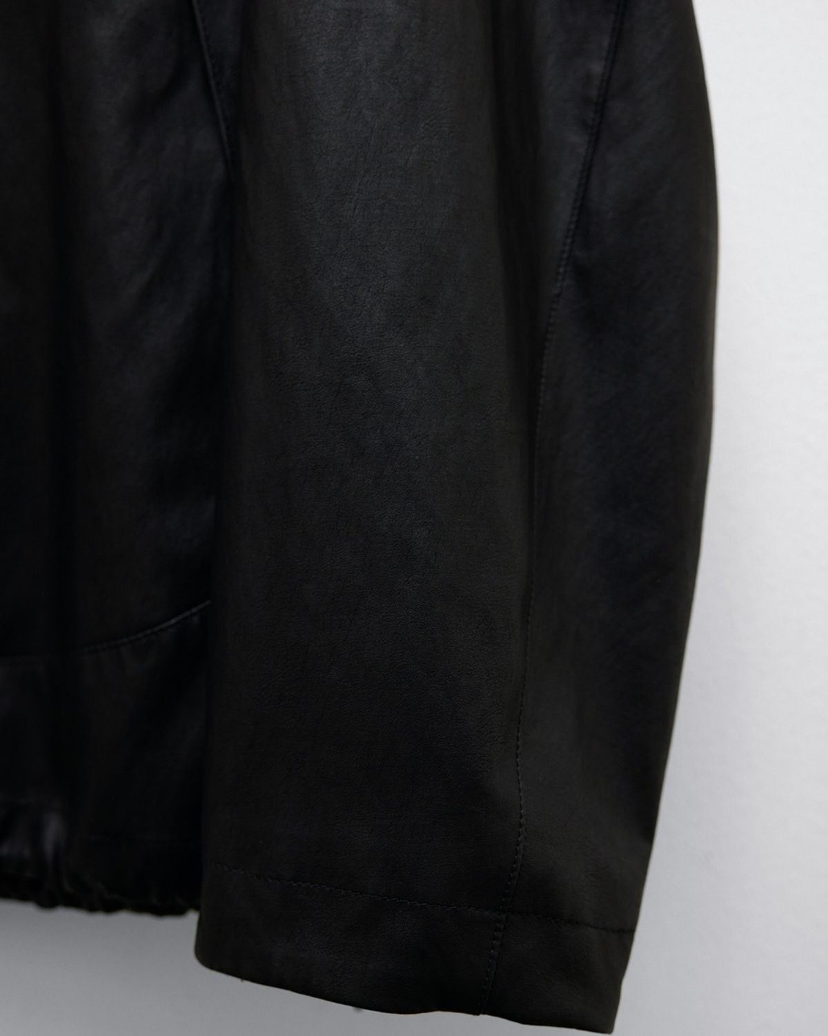유스(YOUTH) Faux Leather Windbreaker Jacket - Black