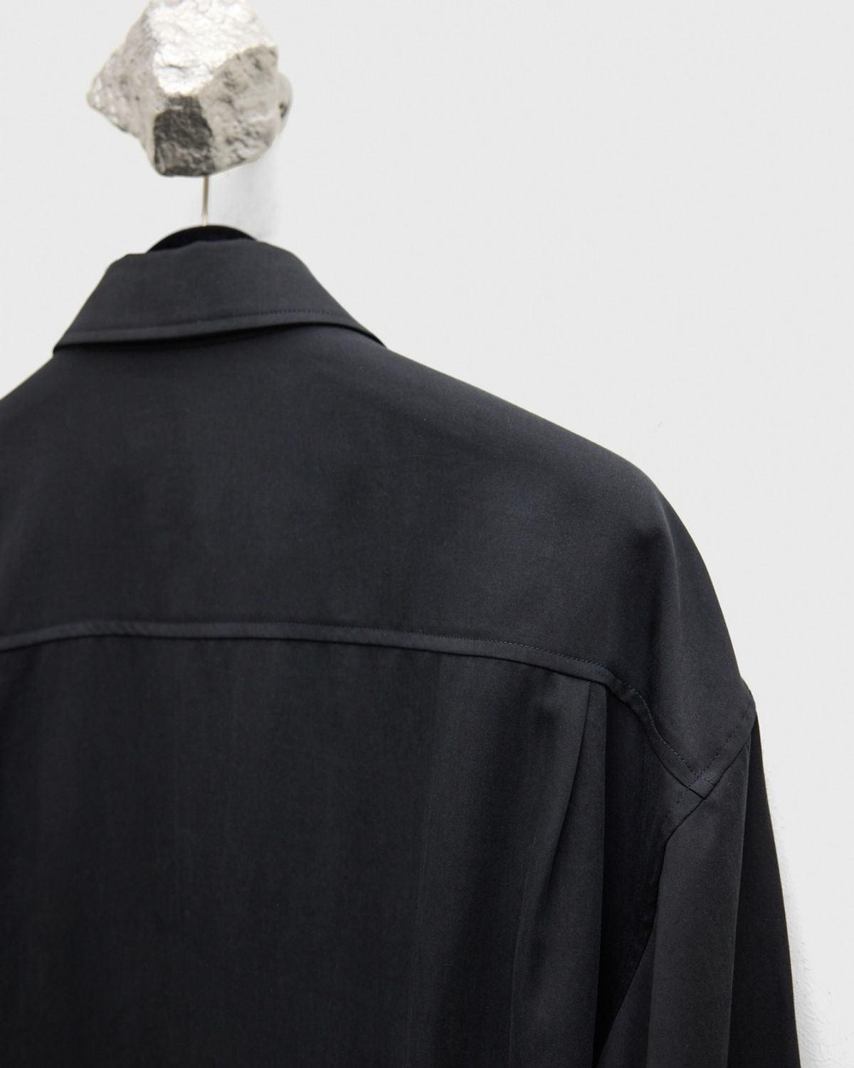 유스(YOUTH) Soft Drapery Jacket - Black