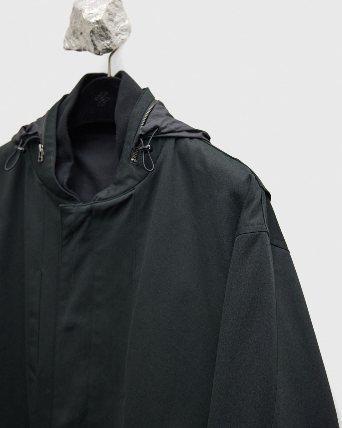 유스(YOUTH) Double Rip Utility Parka - Black