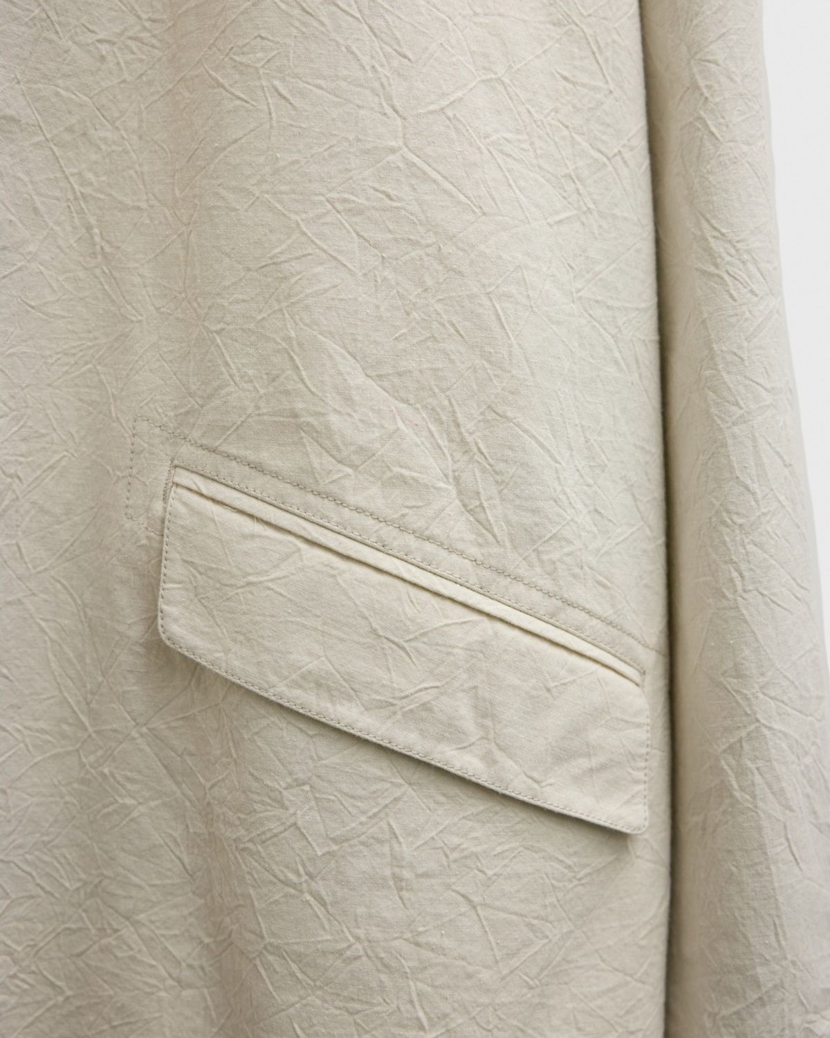 유스(YOUTH) Creased Midi Jacket - Ecru