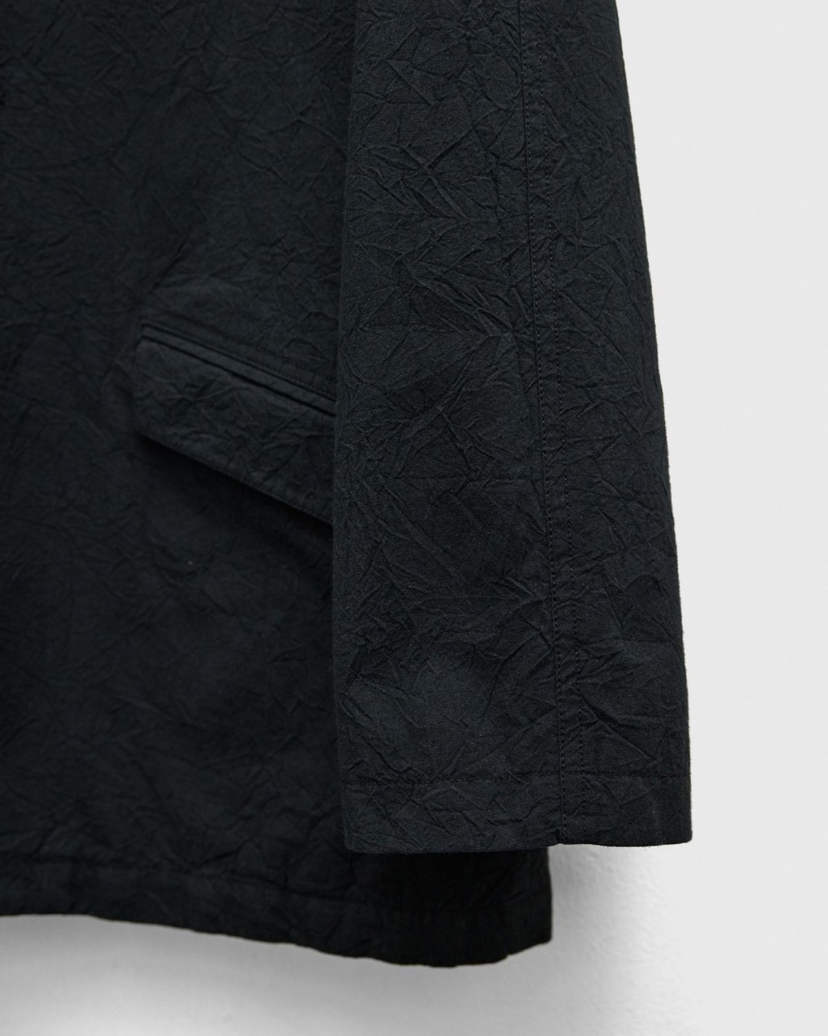 유스(YOUTH) Creased Midi Jacket - Black