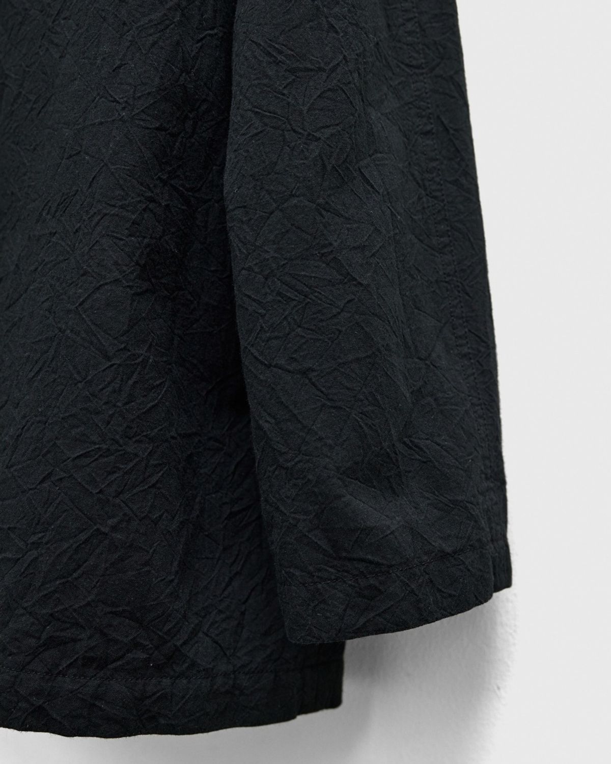 유스(YOUTH) Creased Midi Jacket - Black