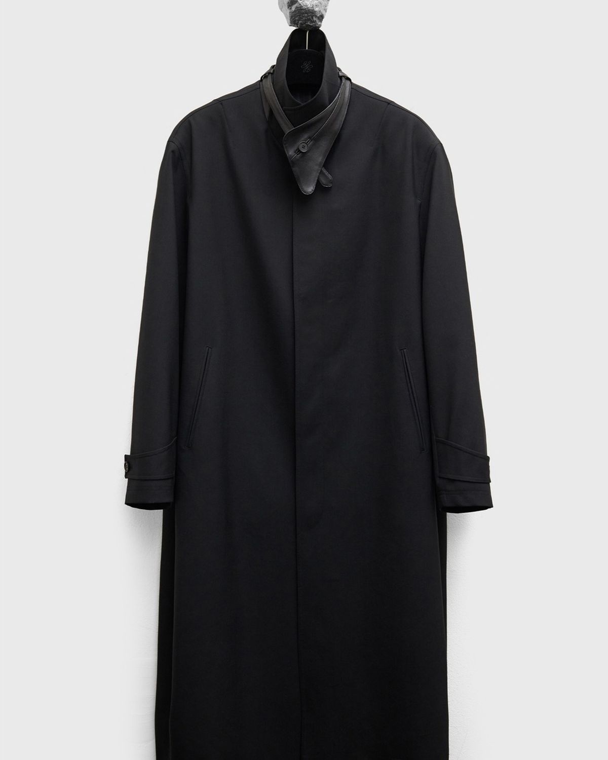 유스(YOUTH) Fine Wool Maxi Coat - Black