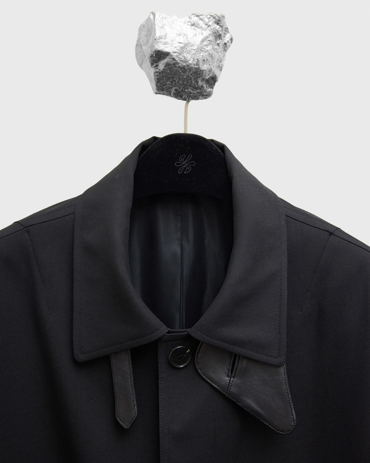 유스(YOUTH) Fine Wool Maxi Coat - Black