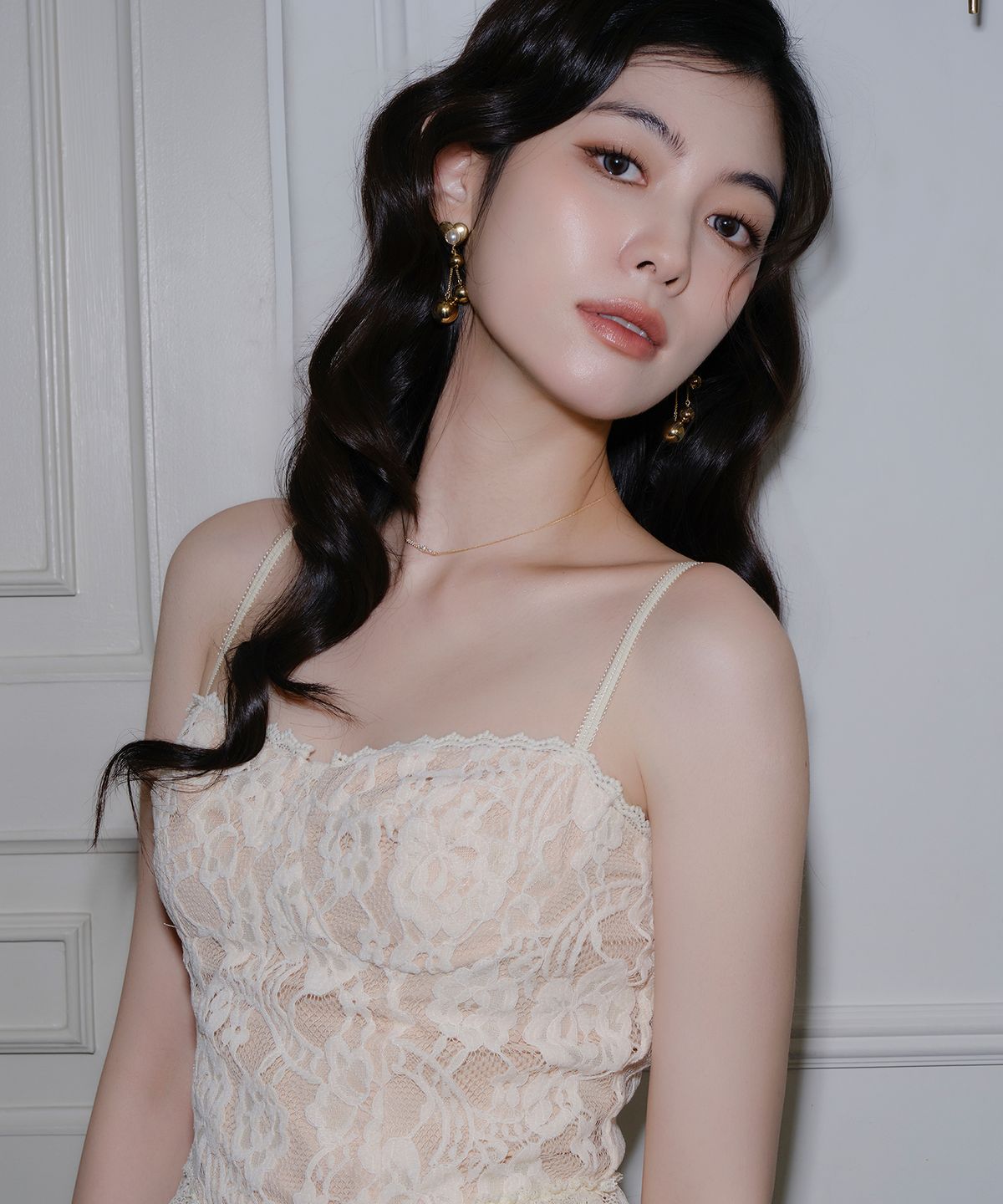 레브(REVE) 러브 볼 드롭 이어링