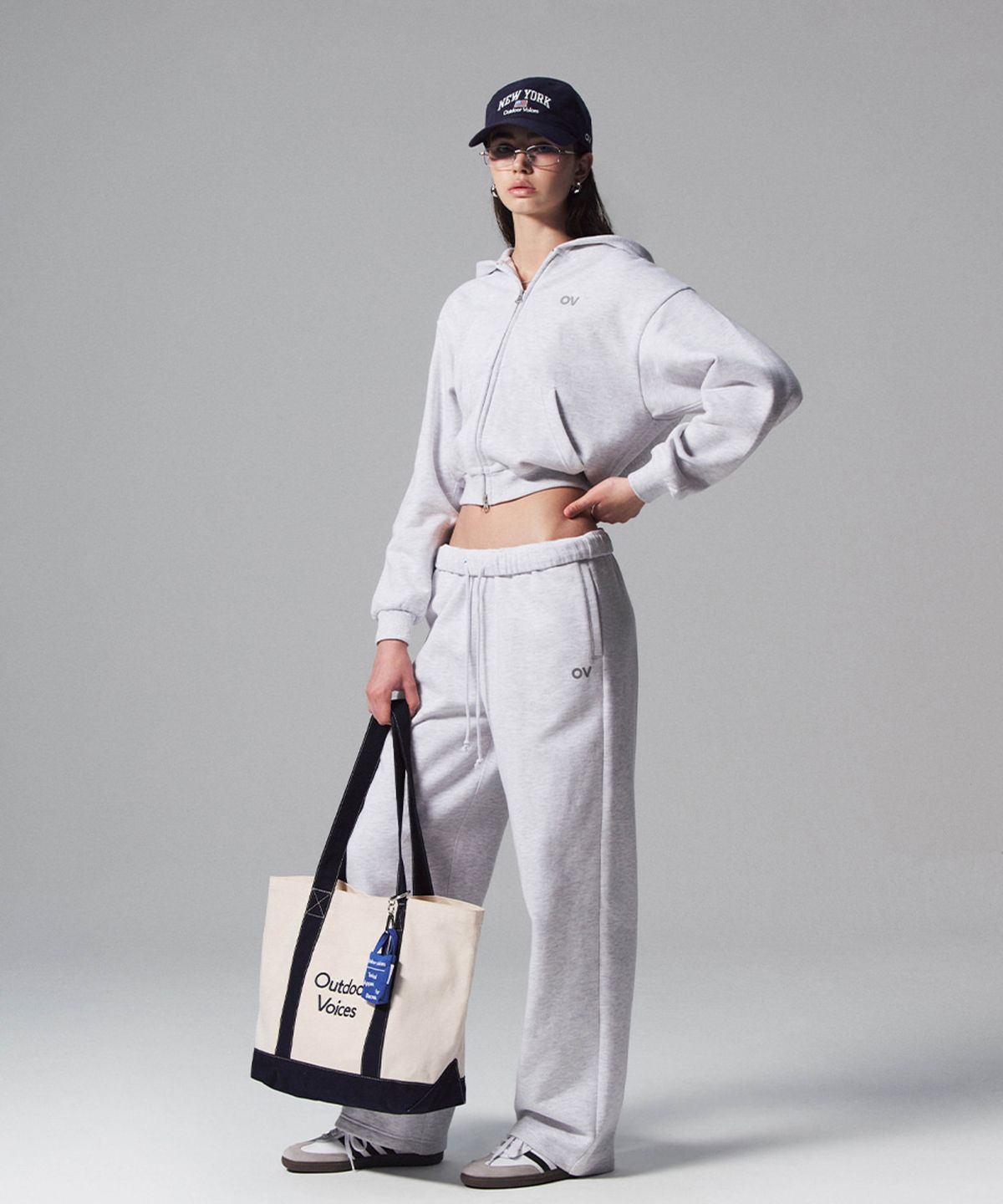 아웃도어 보이스(OUTDOOR VOICES) OV LOGO SWEATPANTS (BLACK)