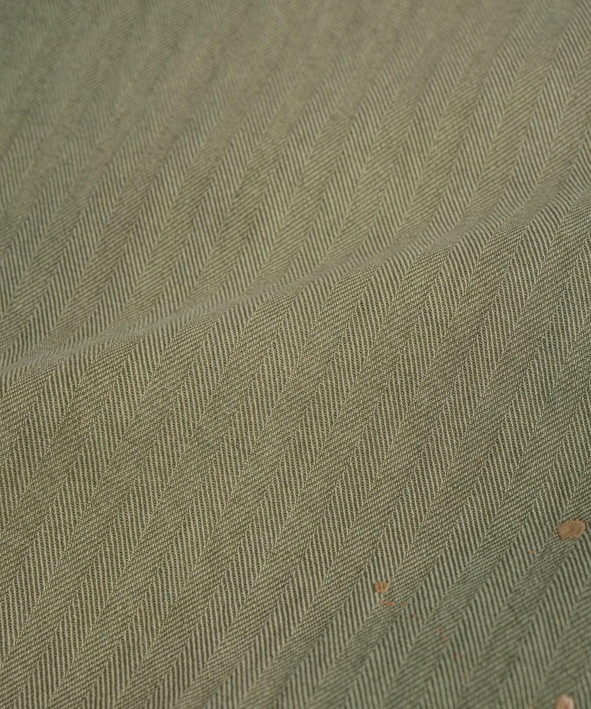 비헤비어(BEHEAVYER) USED HEMMED MIL PANTS olive drab
