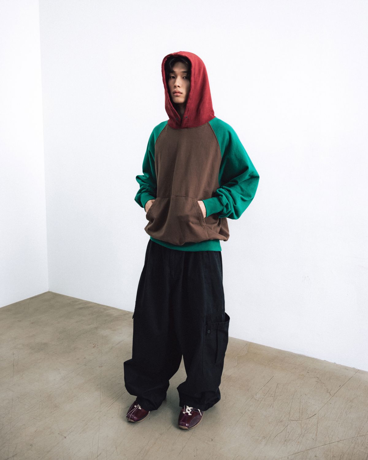 앵글런(ANGLAN) Color Block Hoodie - Brown