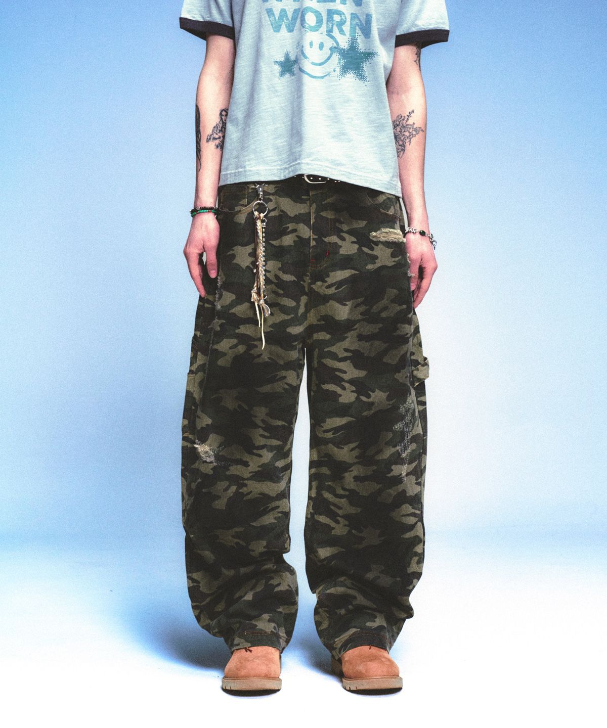 메인부스(MAINBOOTH) Destroyed Camo Pants(CAMO)