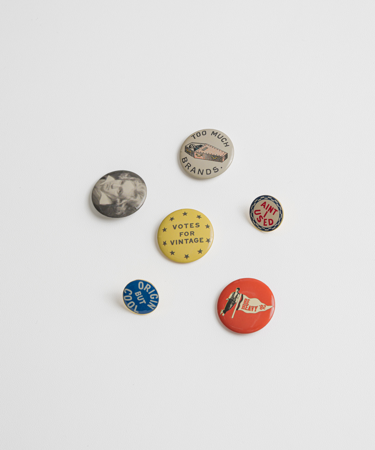 비헤비어(BEHEAVYER) 19XX GRAPHIC BADGE mixed