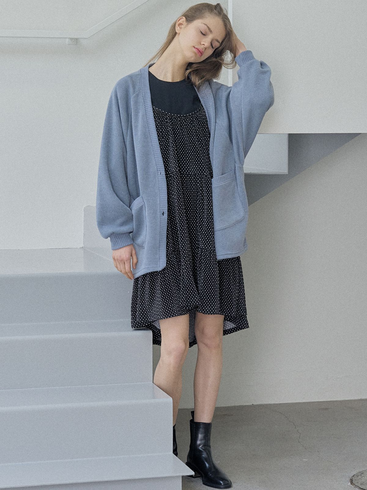 아방(AVANT-G) Dot Ribbon Shirring Mini Dress - BLACK