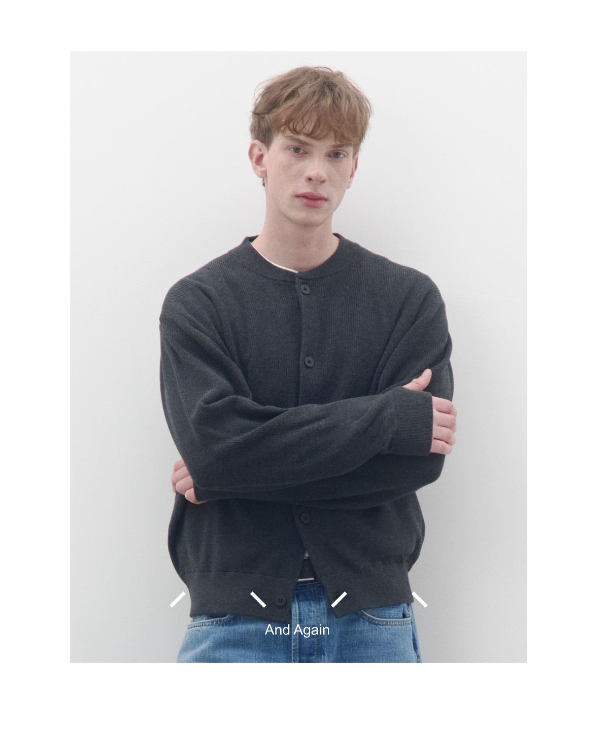 앤드어게인(ANDAGAIN) 미니멀 핑거홀 가디건 (차콜