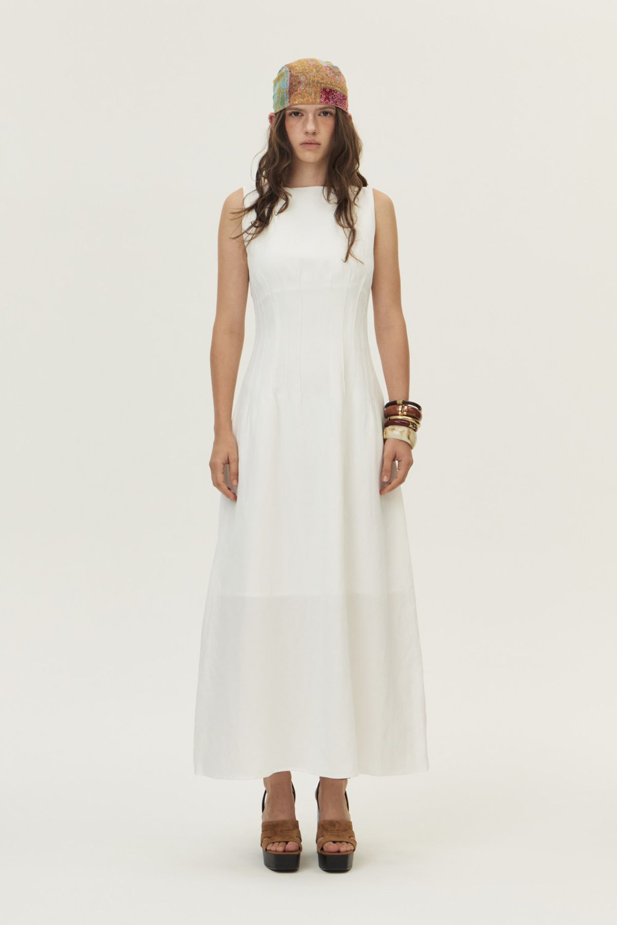 쿠메(KUMÉ) Linen Boat-Neck Pintucked Dress, Ivory