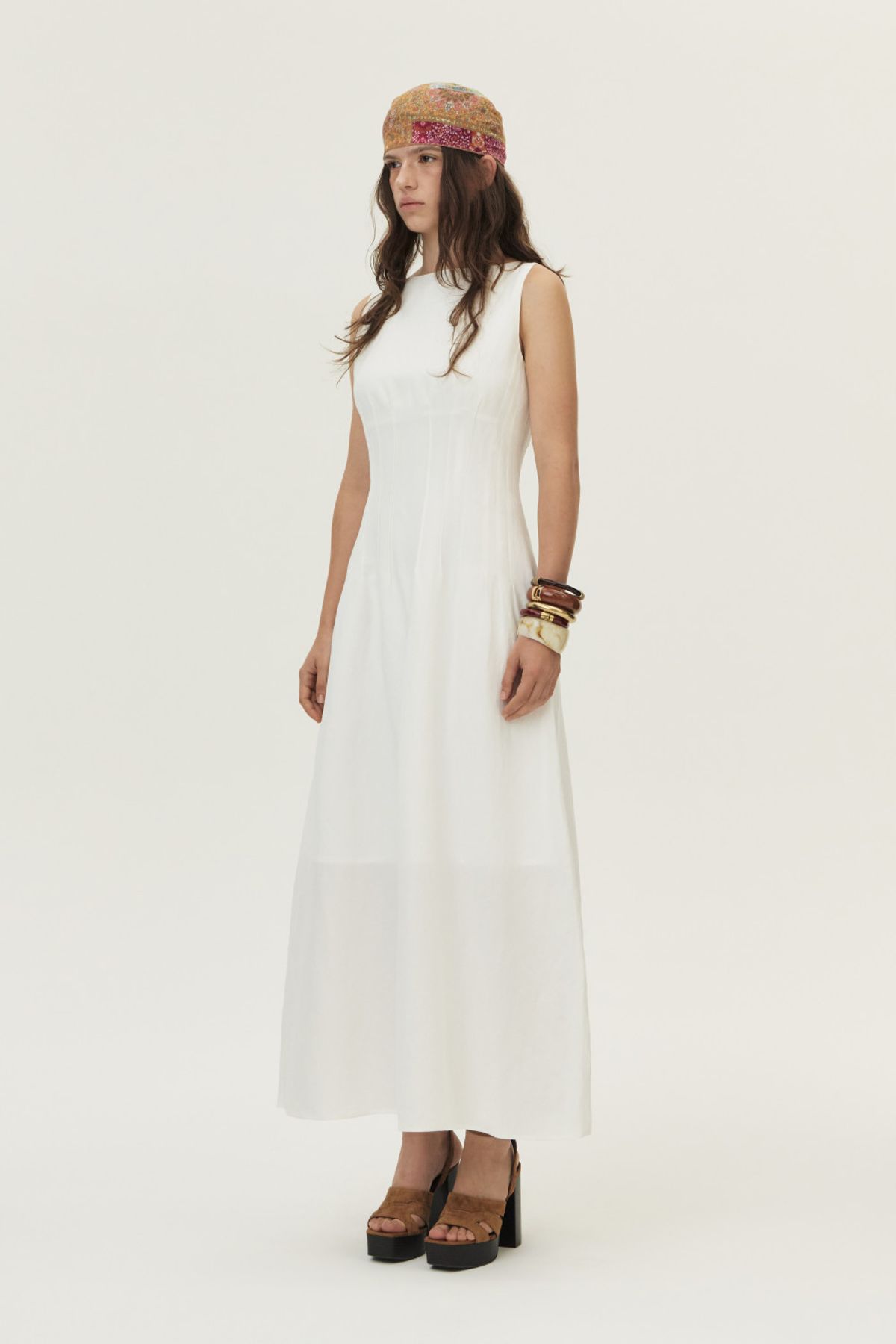 쿠메(KUMÉ) Linen Boat-Neck Pintucked Dress, Ivory
