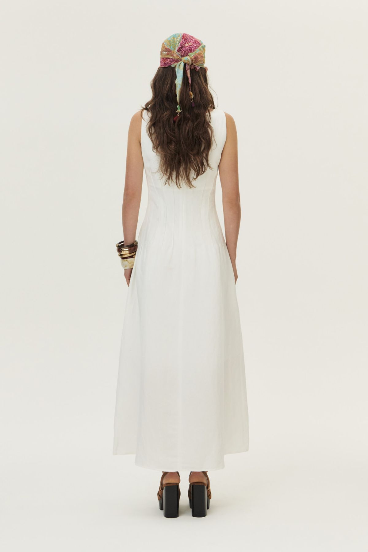 쿠메(KUMÉ) Linen Boat-Neck Pintucked Dress, Ivory