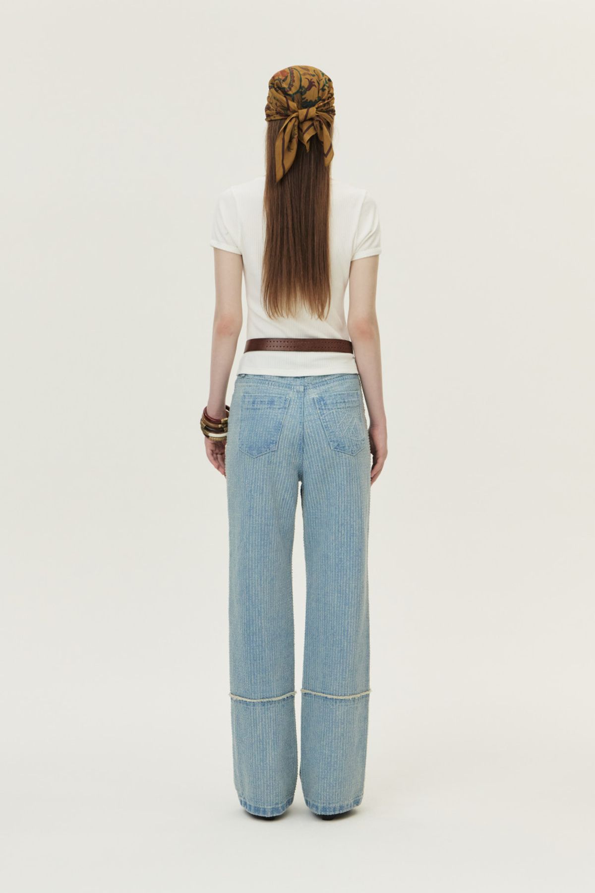 쿠메(KUMÉ) Pointelle Scoop Neck T-shirt, White