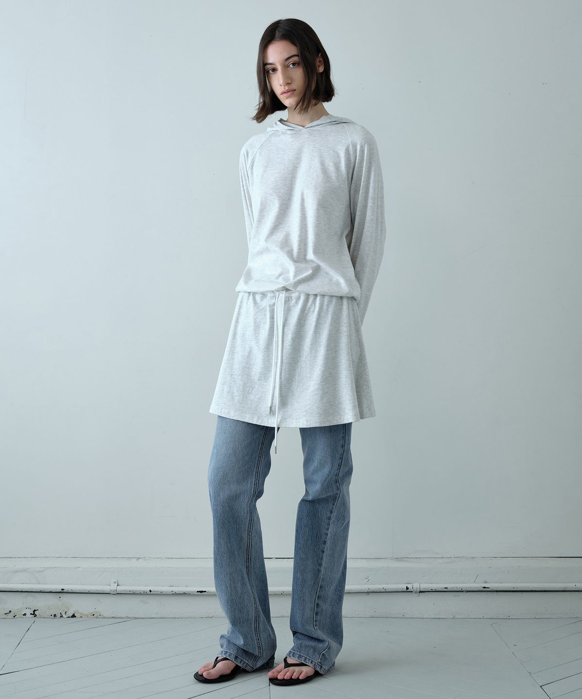 시메트릭 퍼센트(SYMMETRICPERCENT) Hooded Jersey Dress / Melange Grey