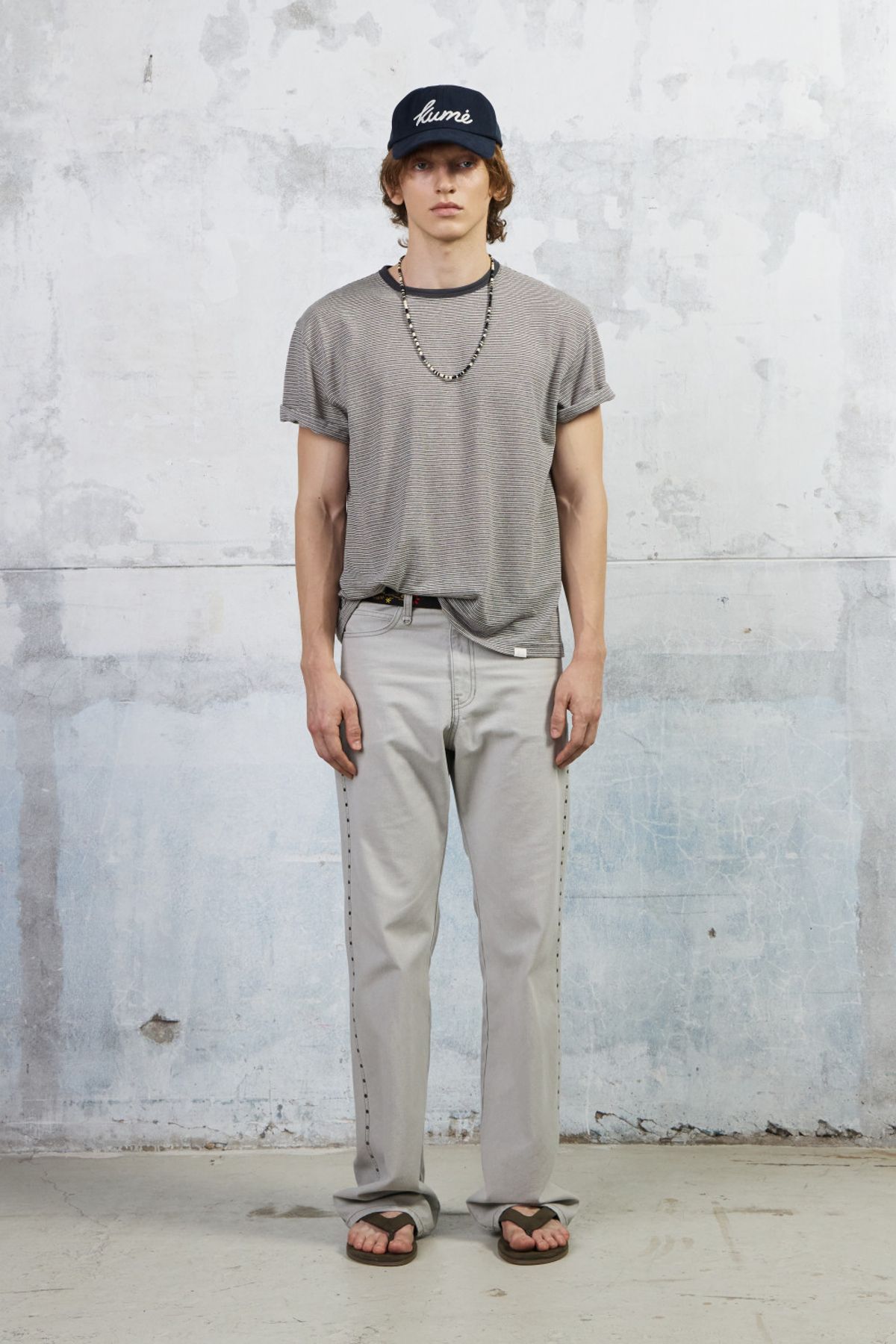 쿠메(KUMÉ) Men Essential Striped T-Shirt, Gray