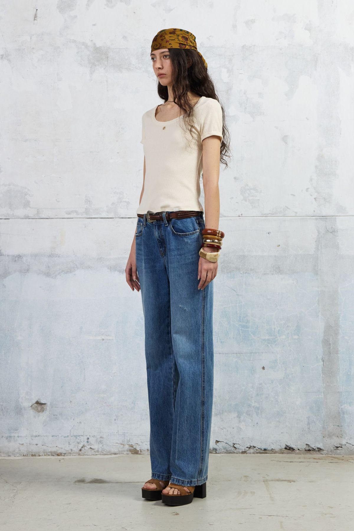 쿠메(KUMÉ) Pointelle Scoop Neck T-shirt, Butter