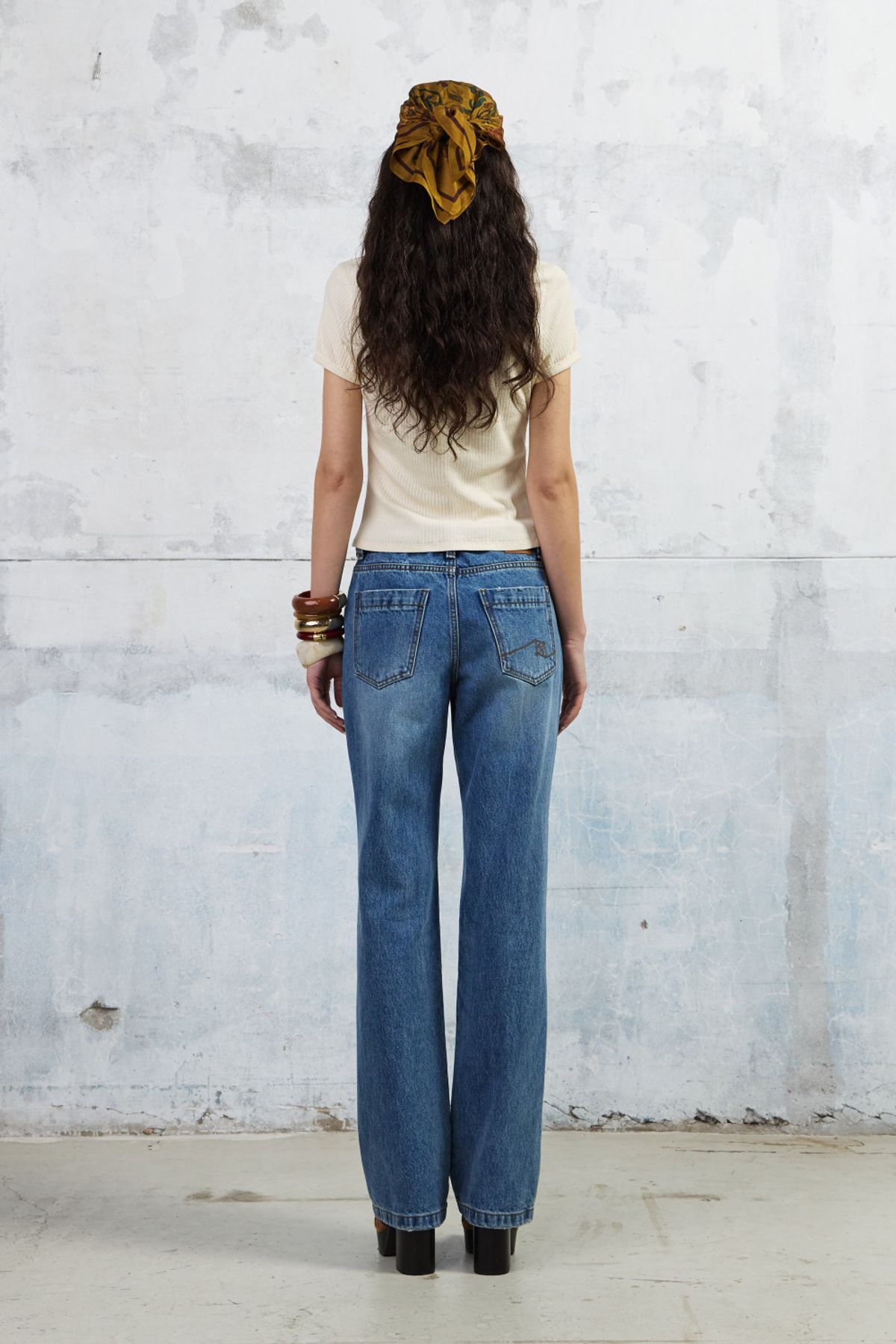 쿠메(KUMÉ) Pointelle Scoop Neck T-shirt, Butter