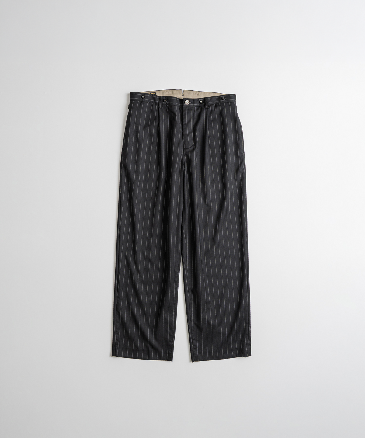 비헤비어(BEHEAVYER) SUMMER WOOL CLASSIC TROUSERS black