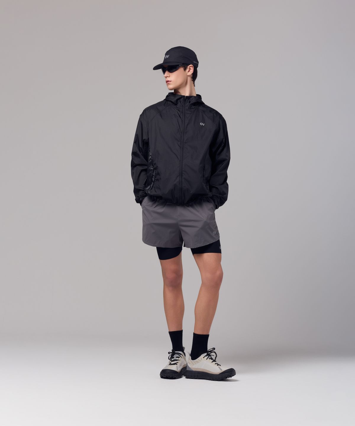 아웃도어 보이스(OUTDOOR VOICES) LIGHTWEIGHT PACKABLE WINDBREAKER (BLACK)