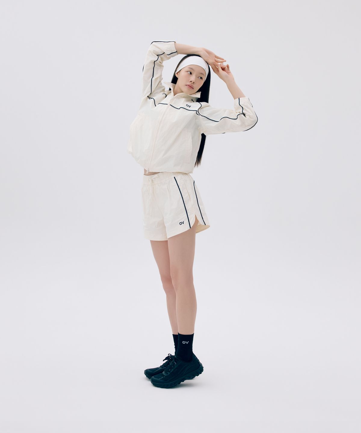 아웃도어 보이스(OUTDOOR VOICES) OV LOGO NYLON TRACK JACKET (OFF WHITE)
