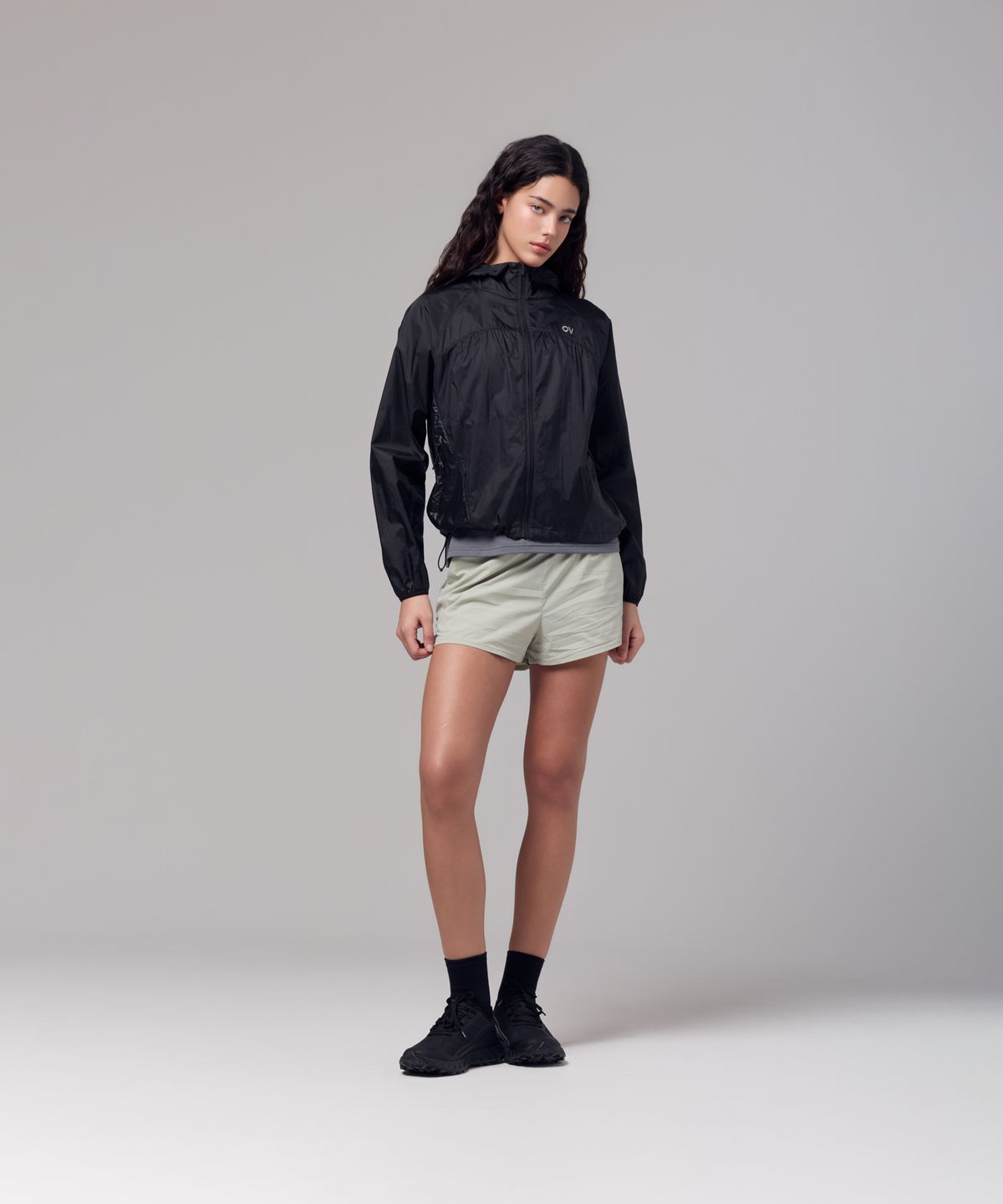 아웃도어 보이스(OUTDOOR VOICES) (W)LIGHTWEIGHT PACKABLE WINDBREAKER (BLACK)