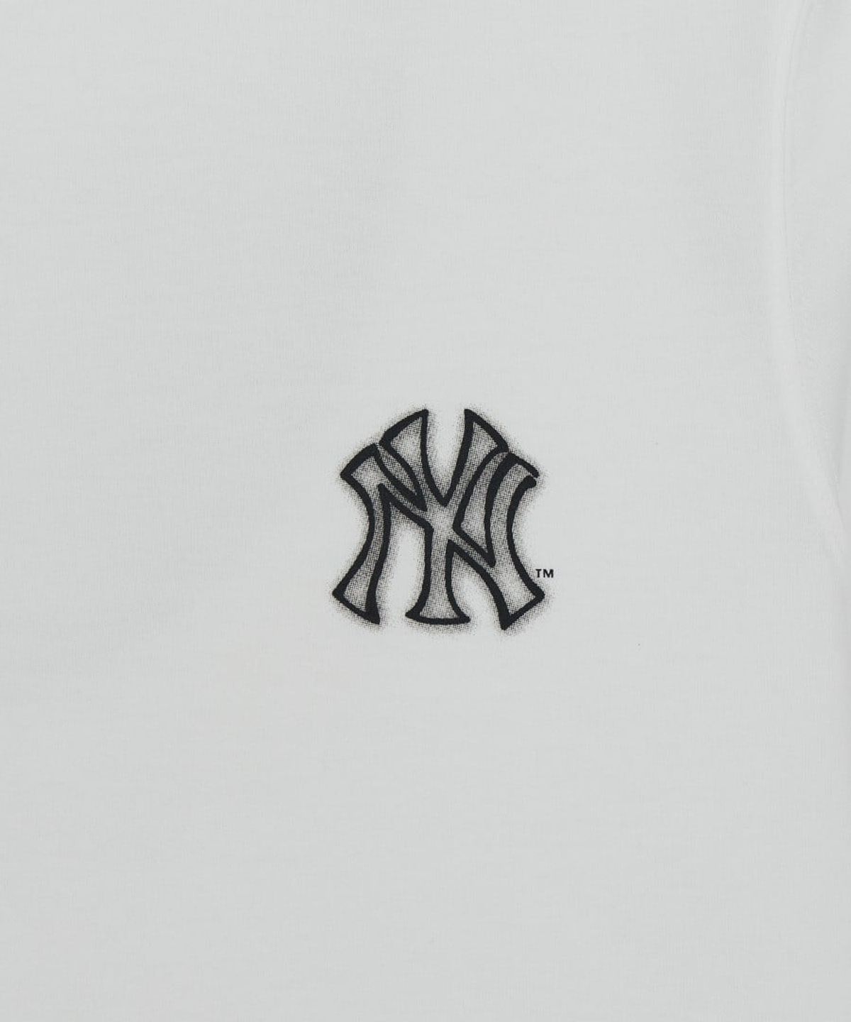 엠엘비(MLB) 베이직 등판 스트릿 로고 오버핏 반팔 티셔츠 NY (White)
