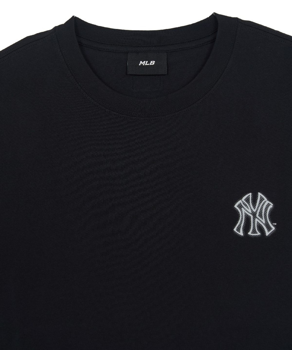 엠엘비(MLB) 베이직 등판 스트릿 로고 오버핏 반팔 티셔츠 NY (Black)