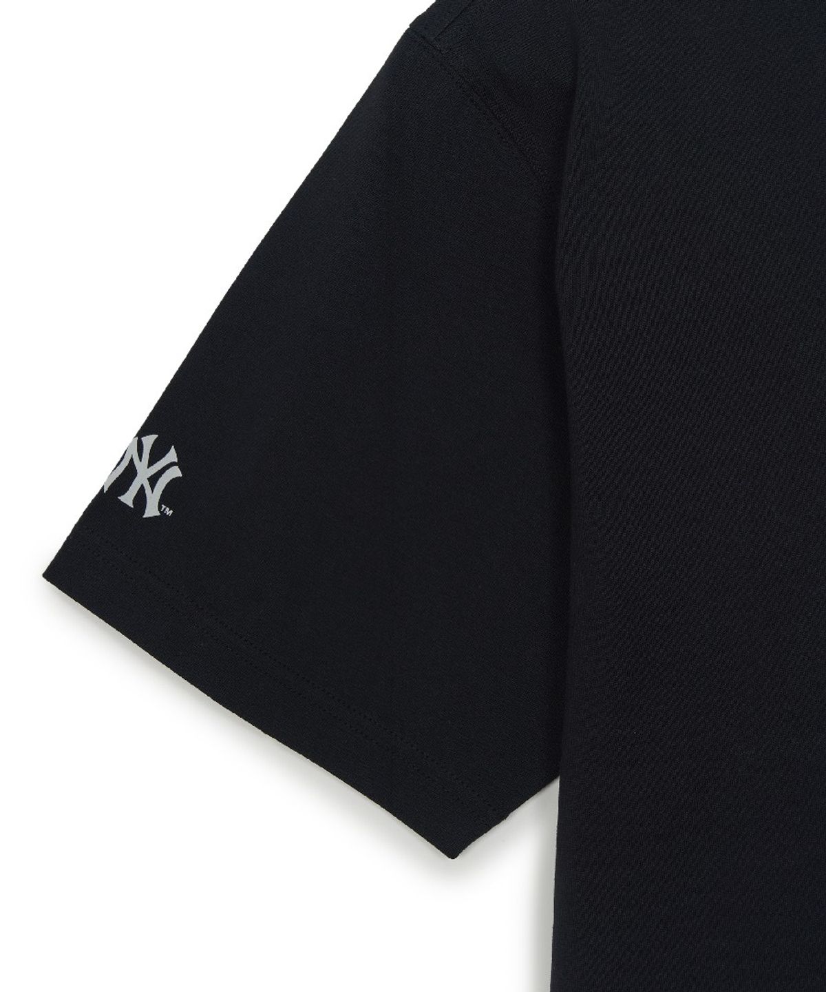 엠엘비(MLB) 베이직 등판 스트릿 로고 오버핏 반팔 티셔츠 NY (Black)