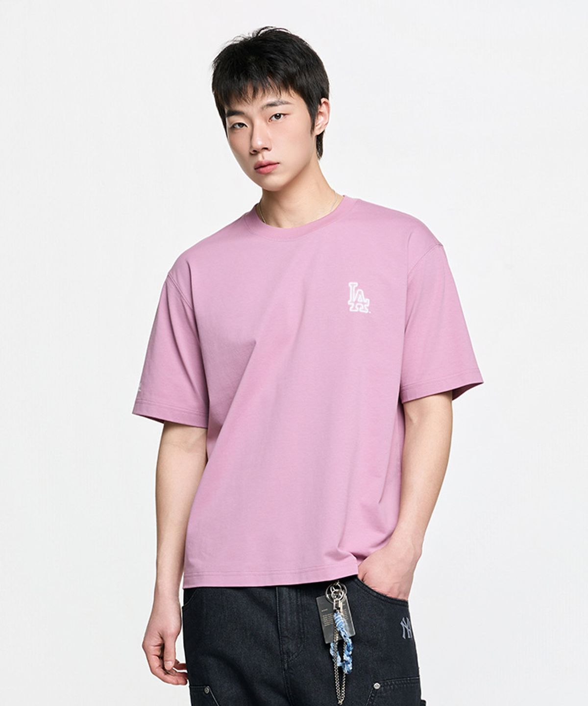 엠엘비(MLB) 베이직 등판 스트릿 로고 오버핏 반팔 티셔츠 LA (Pink)